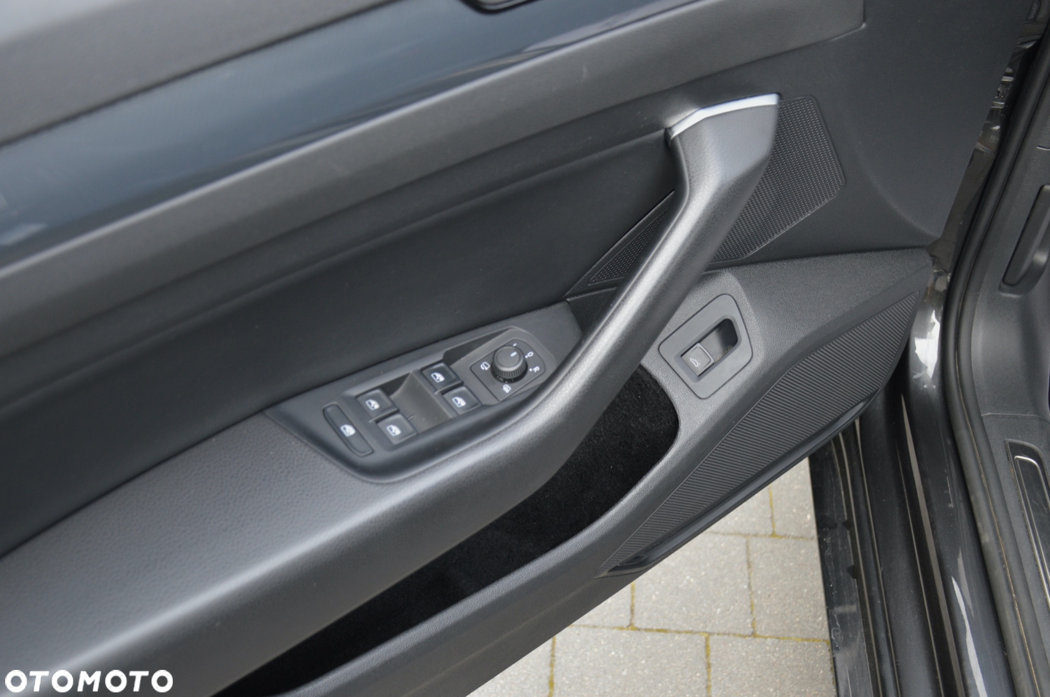 Volkswagen Arteon 2.0 TDI R-Line DSG - 17