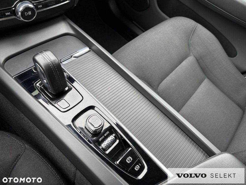Volvo XC 60 - 16