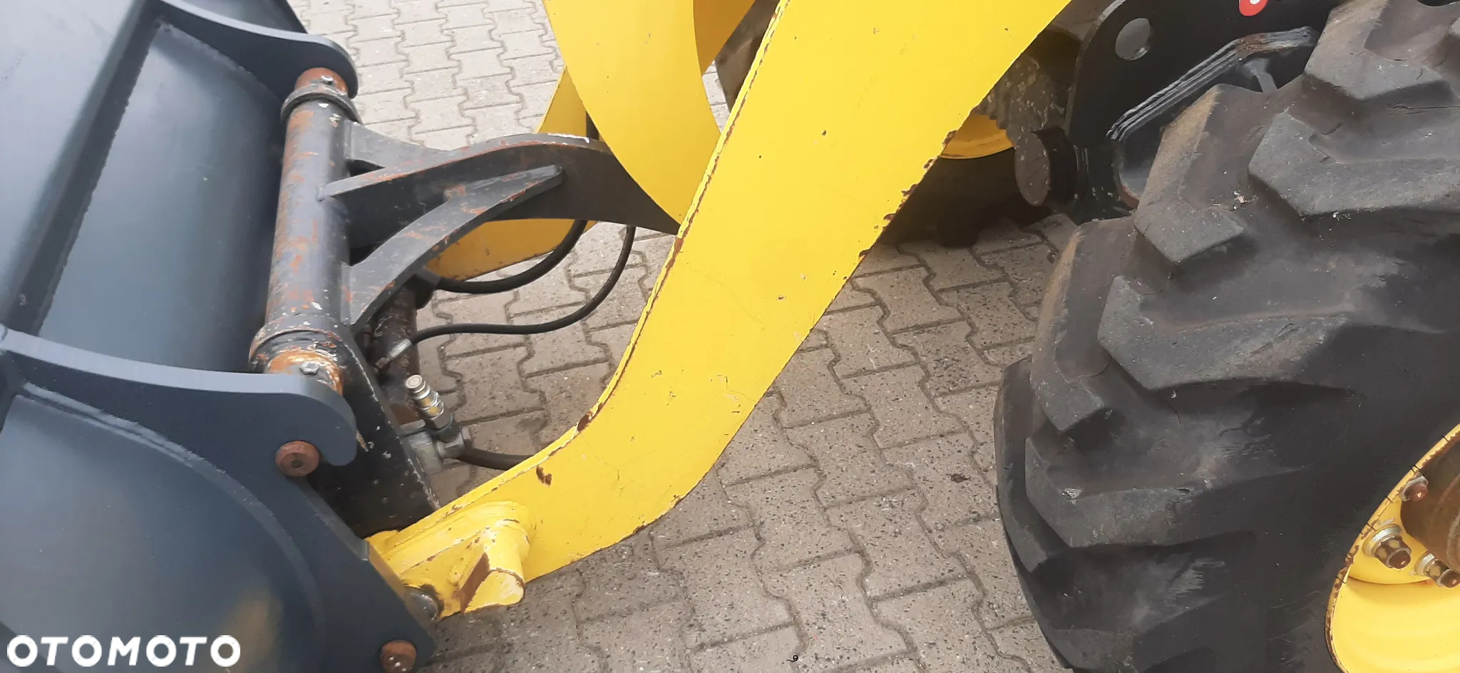 Komatsu WA65 - 4