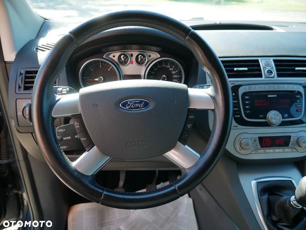Ford Kuga 2.0 TDCi 4x4 Trend - 34