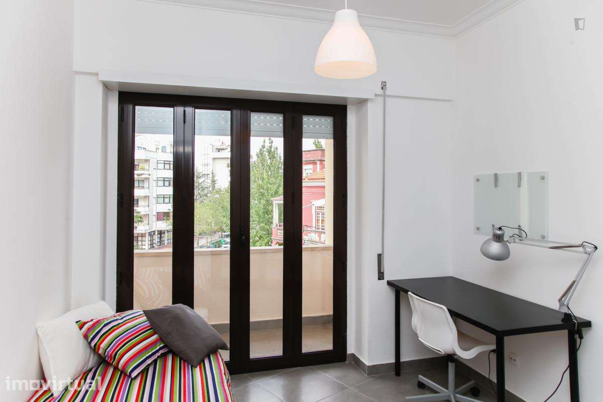 Quarto - localizado em Cidral Coimbra - Grande imagem: 3/15
