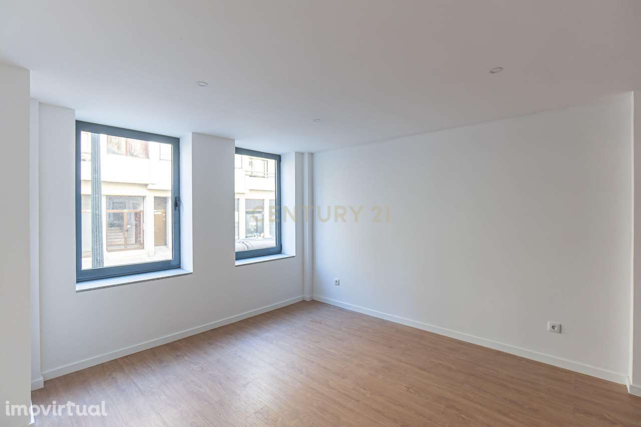 Apartamento t1 duplex  pronto habitar , inserido num  prédio de charme - Grande imagem: 4/22