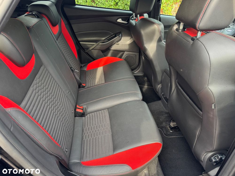 Ford Focus 2.0 EcoBoost ST mit Leder-Exclusiv-Paket - 15