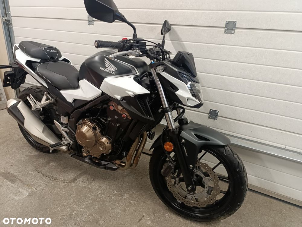 Honda CB - 1
