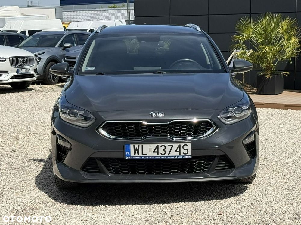 Kia Ceed - 8