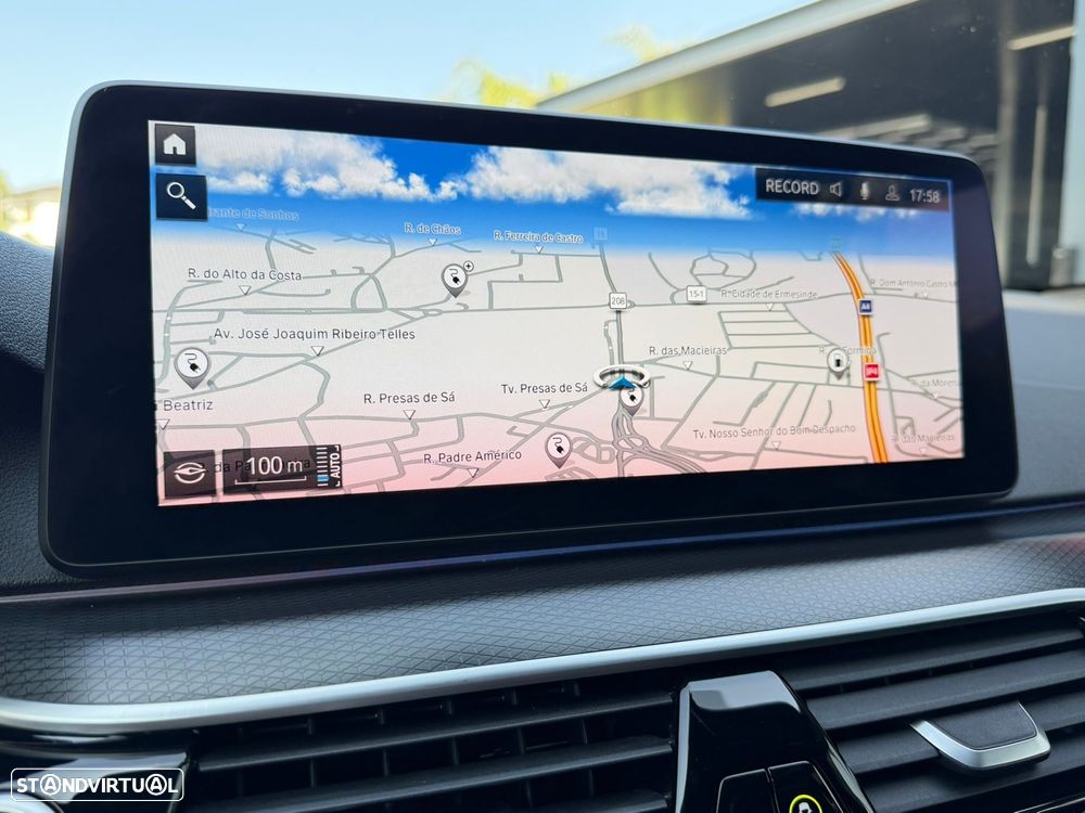 BMW 520 e Pack M - 38