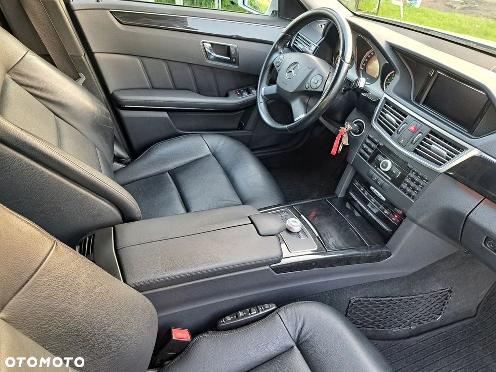 Mercedes-Benz Klasa E 350 CDI 4-Matic Avantgarde - 15