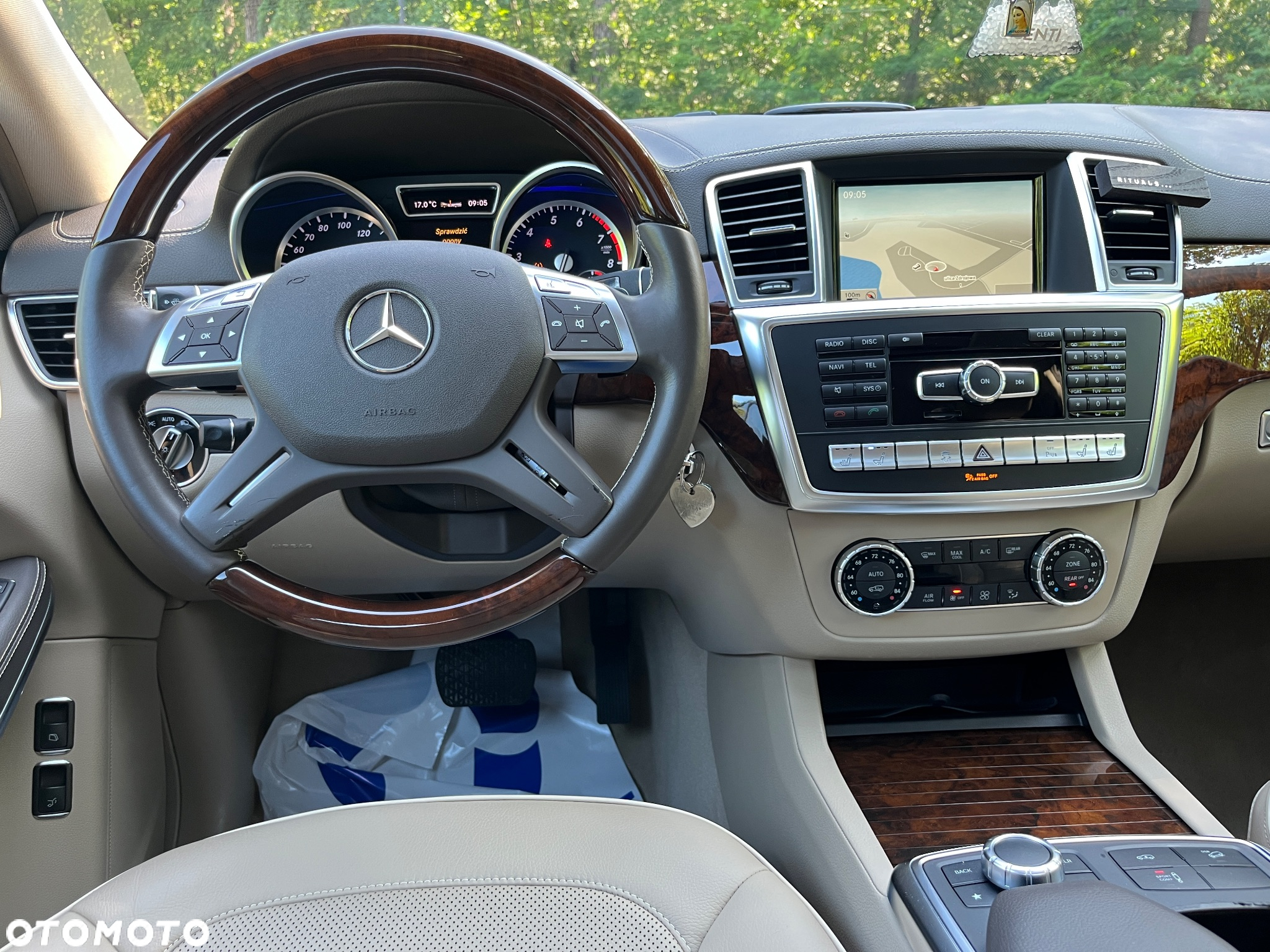 Mercedes-Benz GL - 20