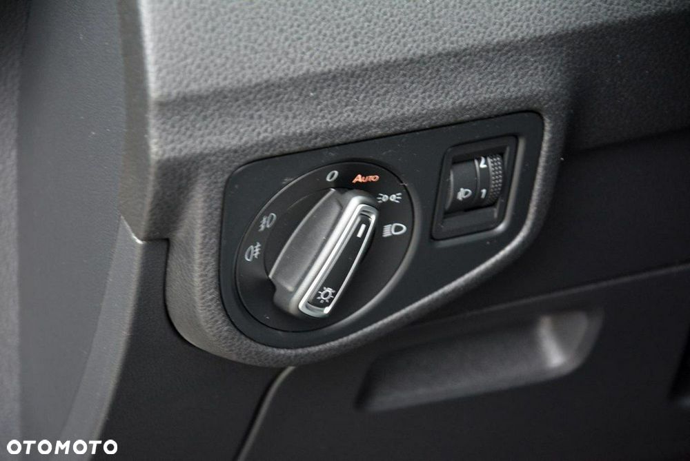 Volkswagen Golf Sportsvan - 30