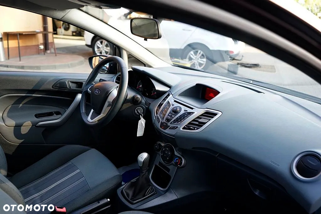 Ford Fiesta - 21