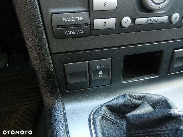 Ford Mondeo 1.8 Trend X - 37