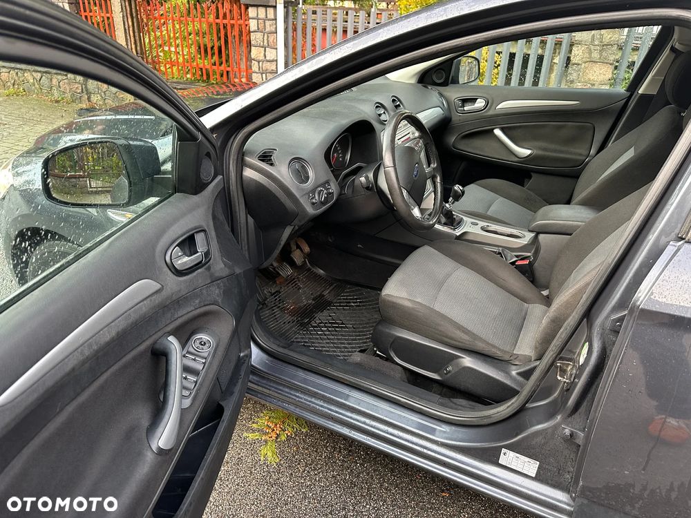 Ford Mondeo SW 2.0 TDCi Trend - 20