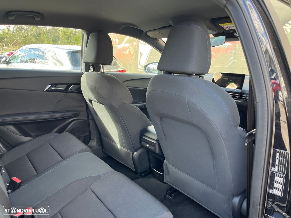 MG MG4 51 kWh Standard - 41