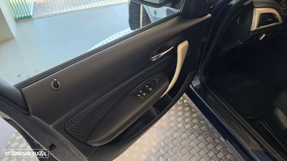 BMW 116 d EfficientDynamics - 33