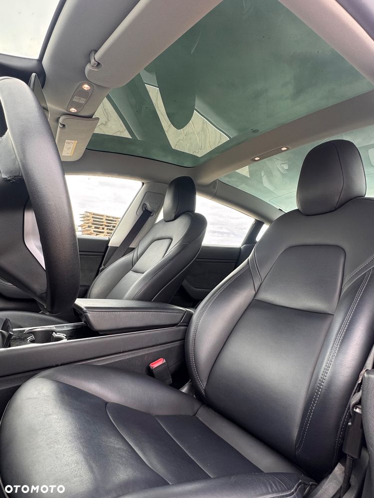 Tesla Model 3 - 19