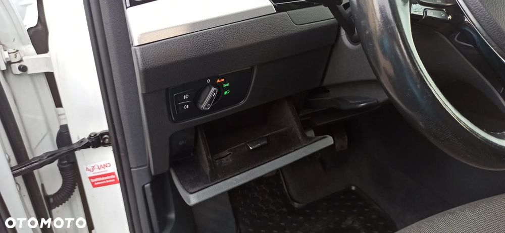 Volkswagen Passat - 30