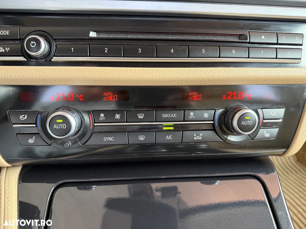 BMW Seria 5 520d xDrive AT - 14