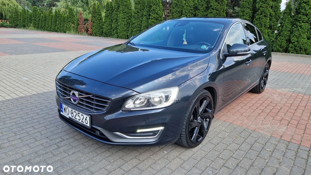 Volvo S60 D3 Momentum - 1