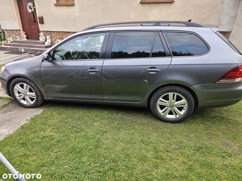 Volkswagen Golf 1.6 TDI DPF MATCH - 11