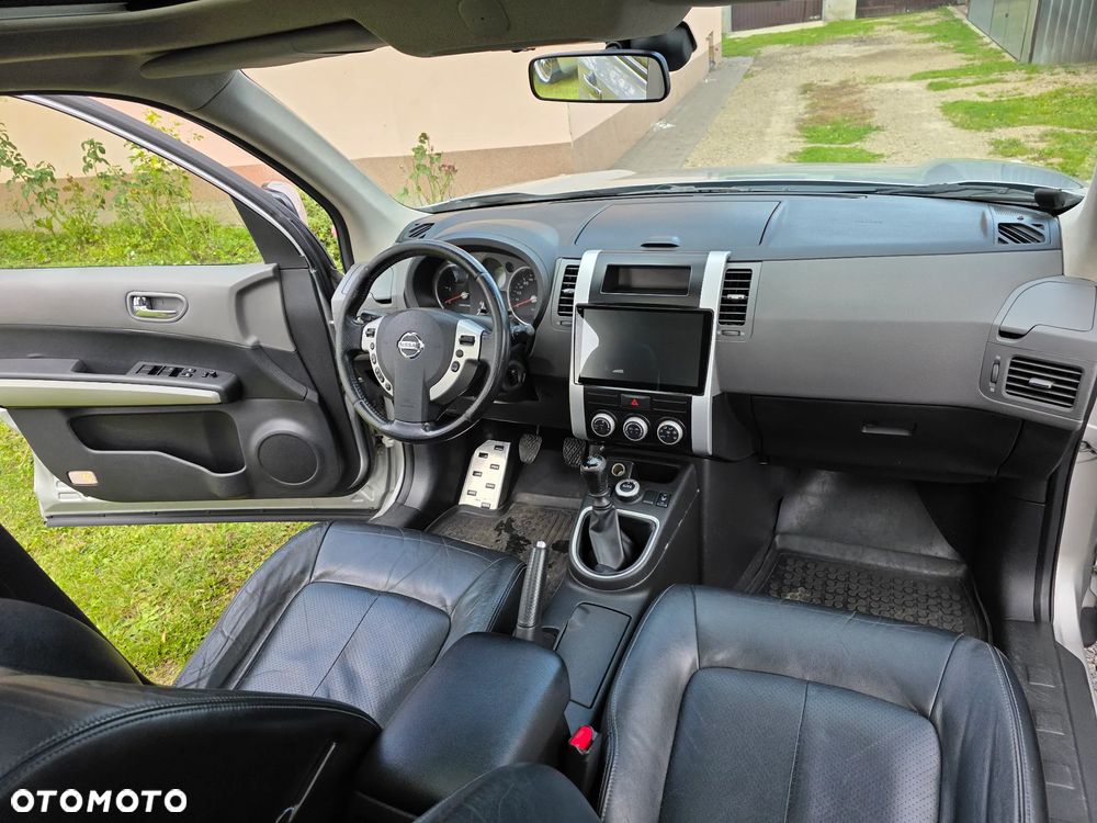 Nissan X-Trail 2.0 dCi LE - 13