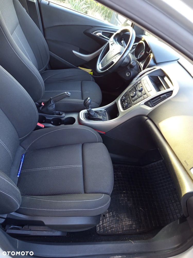 Opel Astra 1.4 Cosmo - 3