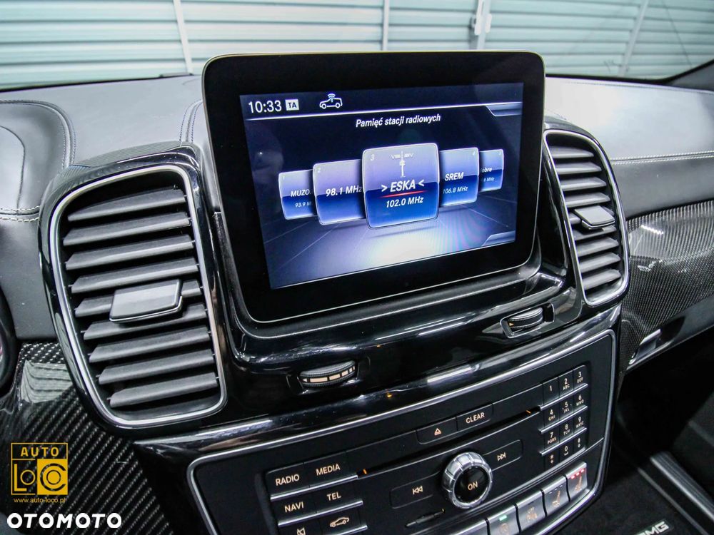 Mercedes-Benz GLS - 24
