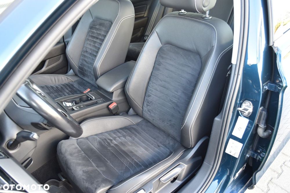 Volkswagen Passat 2.0 TDI Bi-Turbo BMT 4Mot Highline DSG - 26