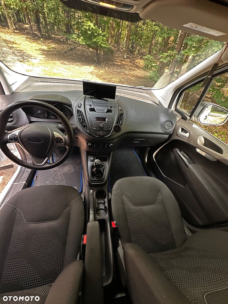 Ford Transit courier - 25