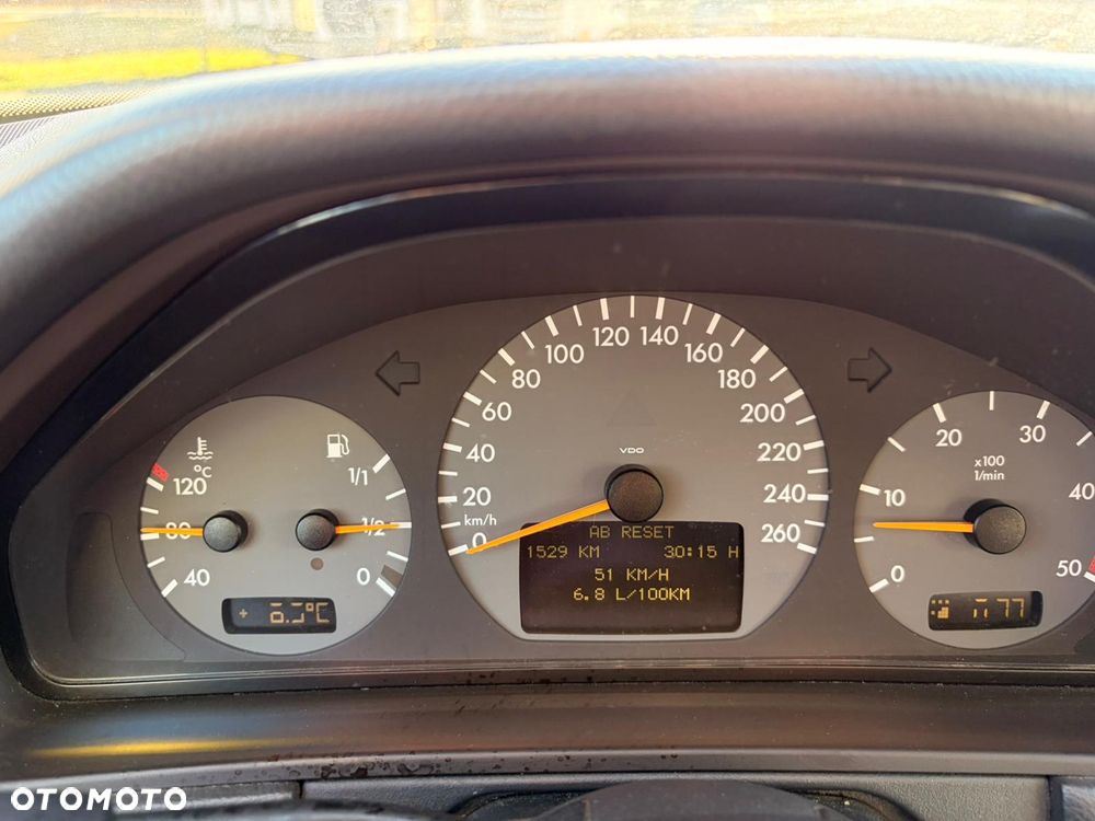 Mercedes-Benz Klasa E - 7