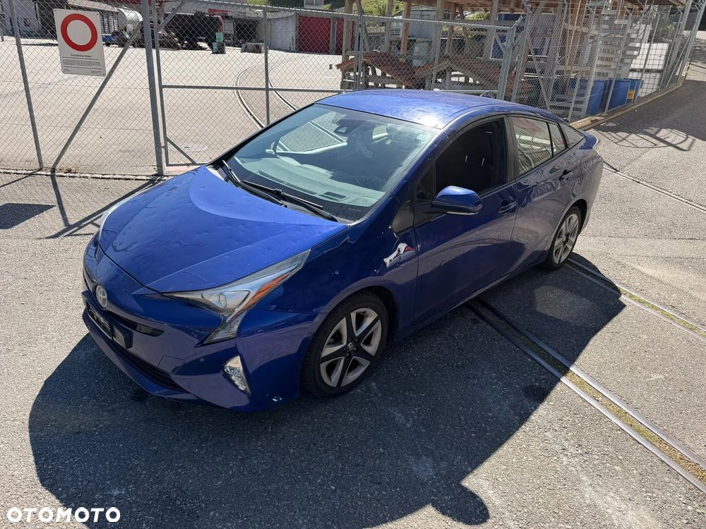 Toyota Prius Hybrid - 8