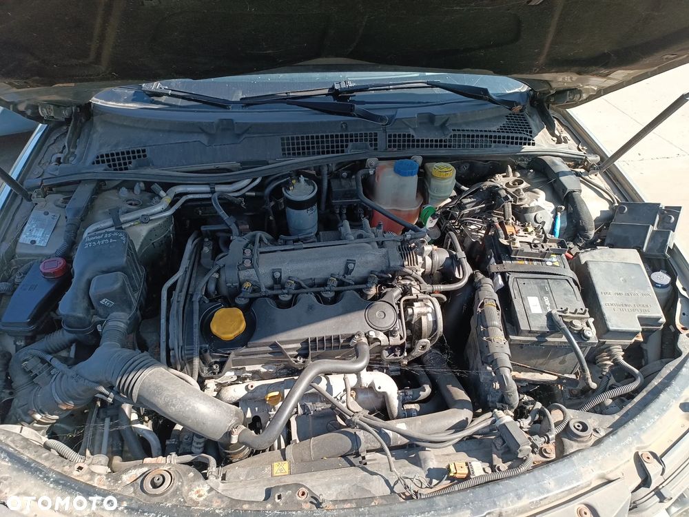 Alfa romeo 159 z sinikiem 1,9 8v ozn 939A7000 i skrzynią manualną 6 biegów  Części - 2