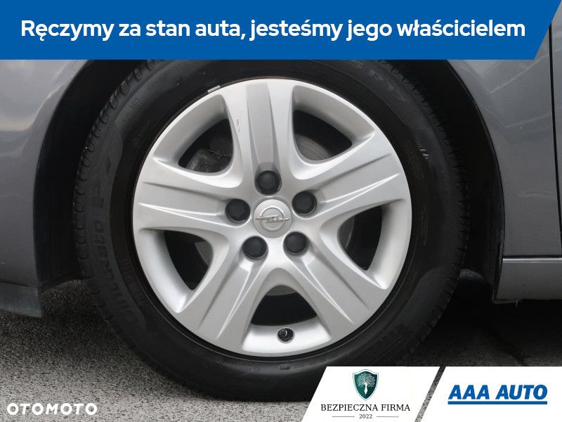 Opel Insignia - 16
