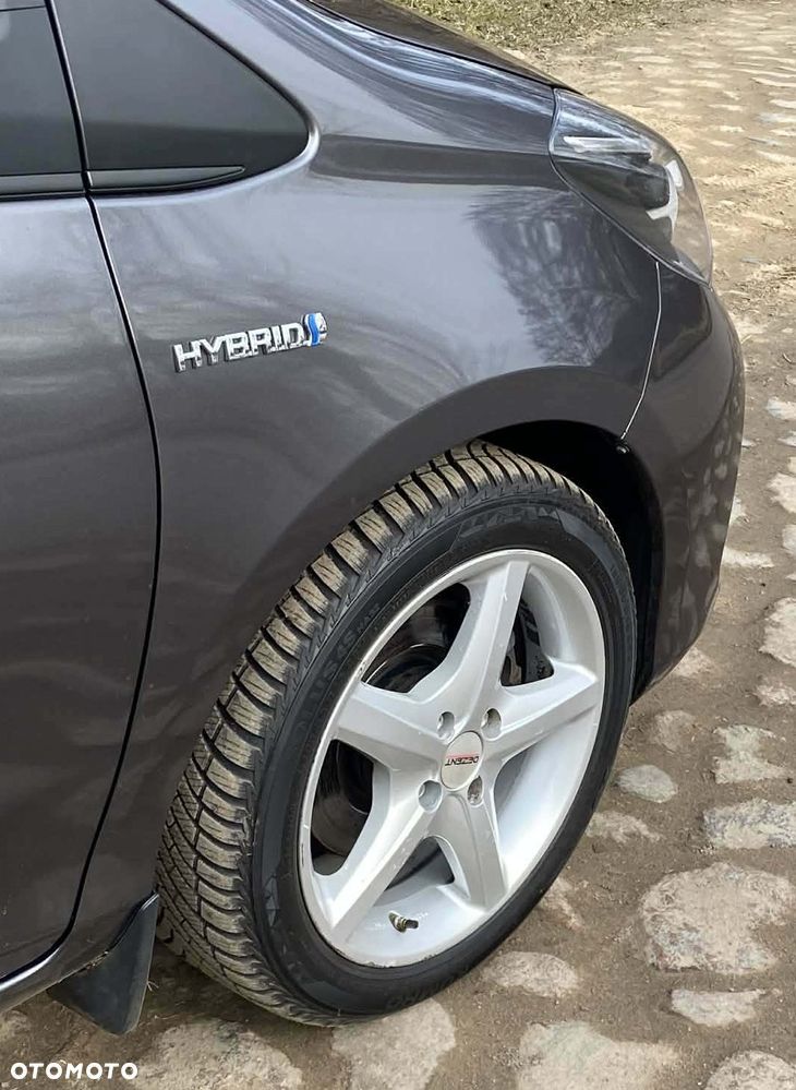 Toyota Yaris Hybrid 100 Life - 5