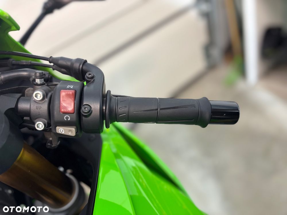 Kawasaki ZX - 26