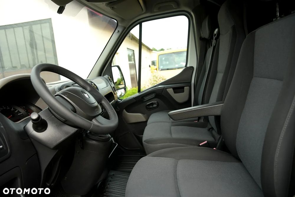 Renault MASTER 2.3 dCi 131KM * KLIMA * Parktronic * WYJĄTKOWO ZADBANY! - 24