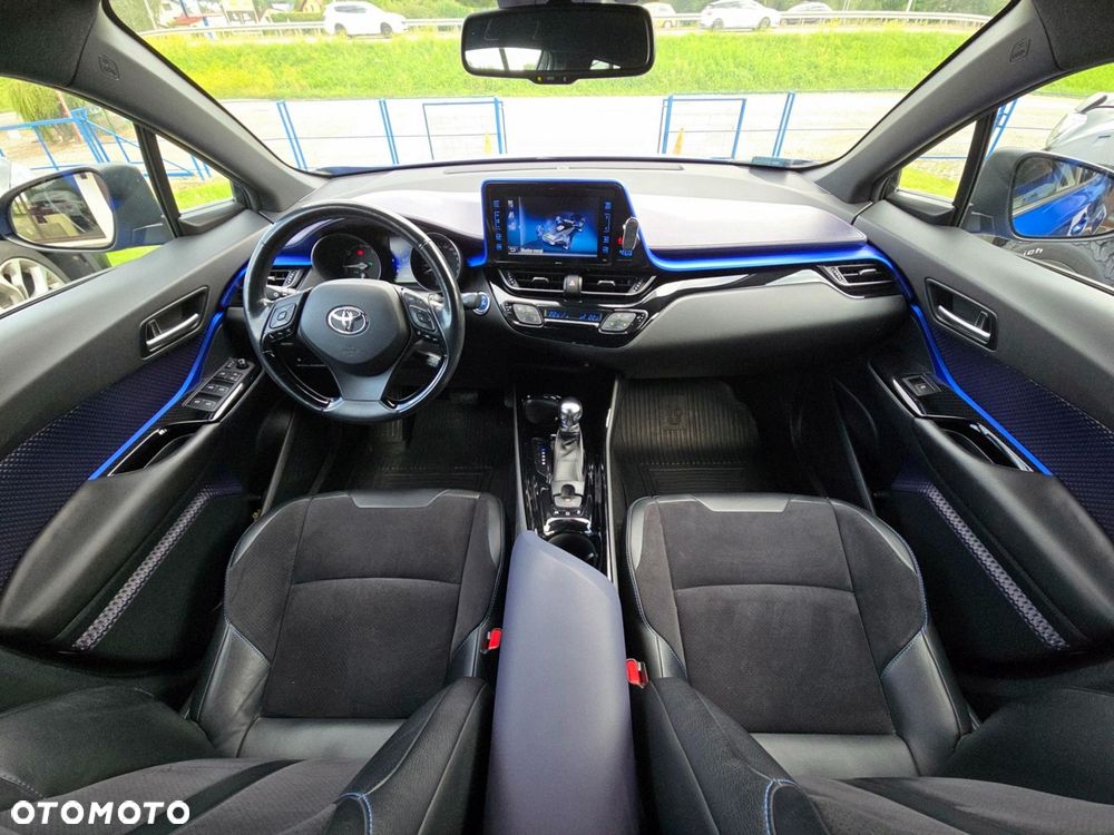 Toyota C-HR - 21