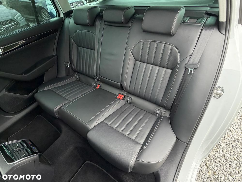 Skoda Superb 2.0 TDI SCR 4x4 L&K DSG - 30