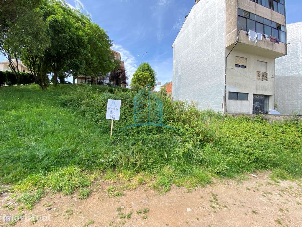 Terreno para construção com 154m2 com 2 frentes com vistas sobre o ... - Grande imagem: 3/17