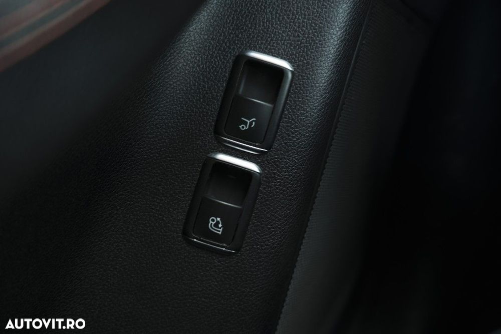Mercedes-Benz GLE 350 d 4MATIC - 29