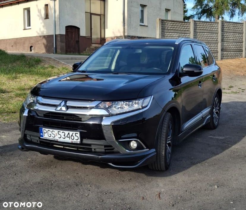 Mitsubishi Outlander 2.0 Intense + 4WD CVT - 9