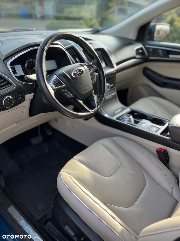 Ford Edge - 22