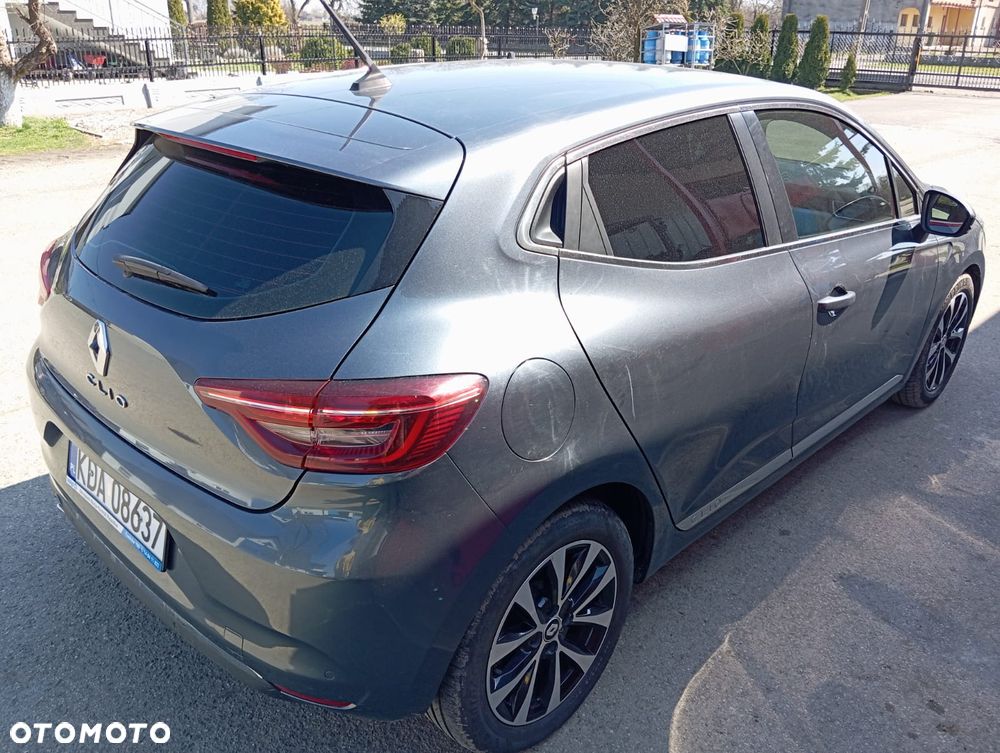 Renault Clio - 32