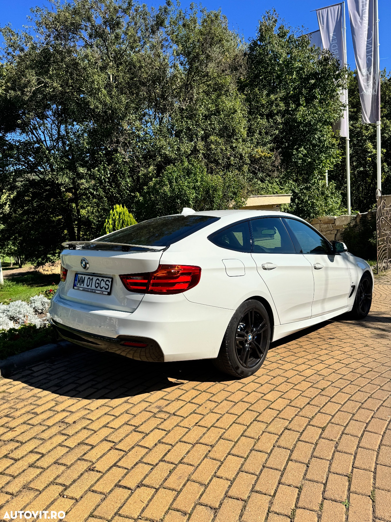 BMW Seria 3 320d - 32