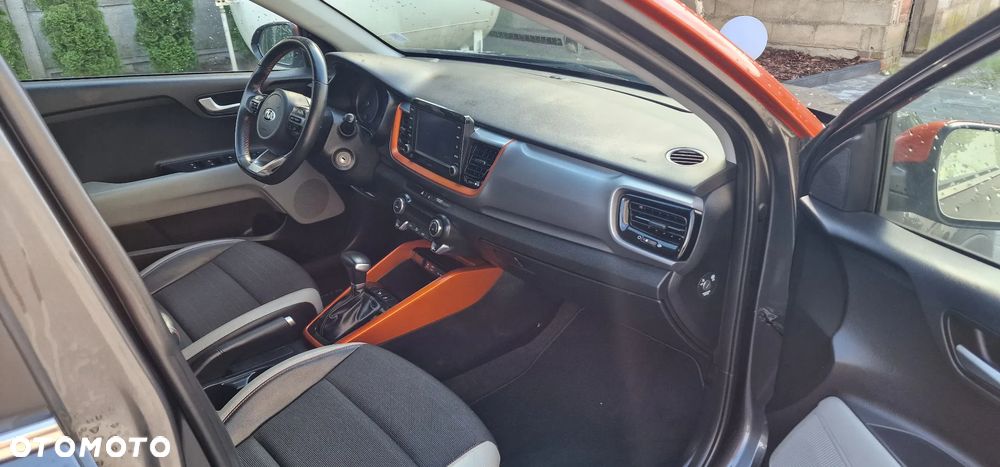 Kia Stonic 1.0 T-GDI 120 DCT OPF Edition 7 - 11