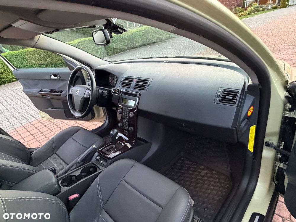 Volvo S40 2.4i Momentum - 24