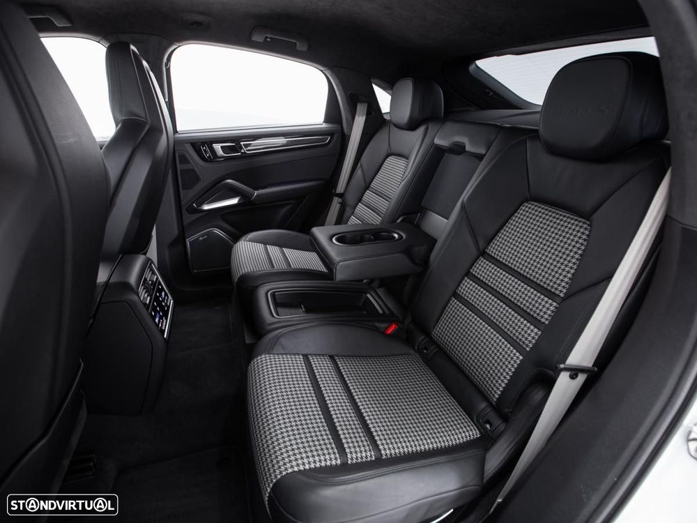 Porsche Cayenne Coupé Turbo S E-Hybrid - 10
