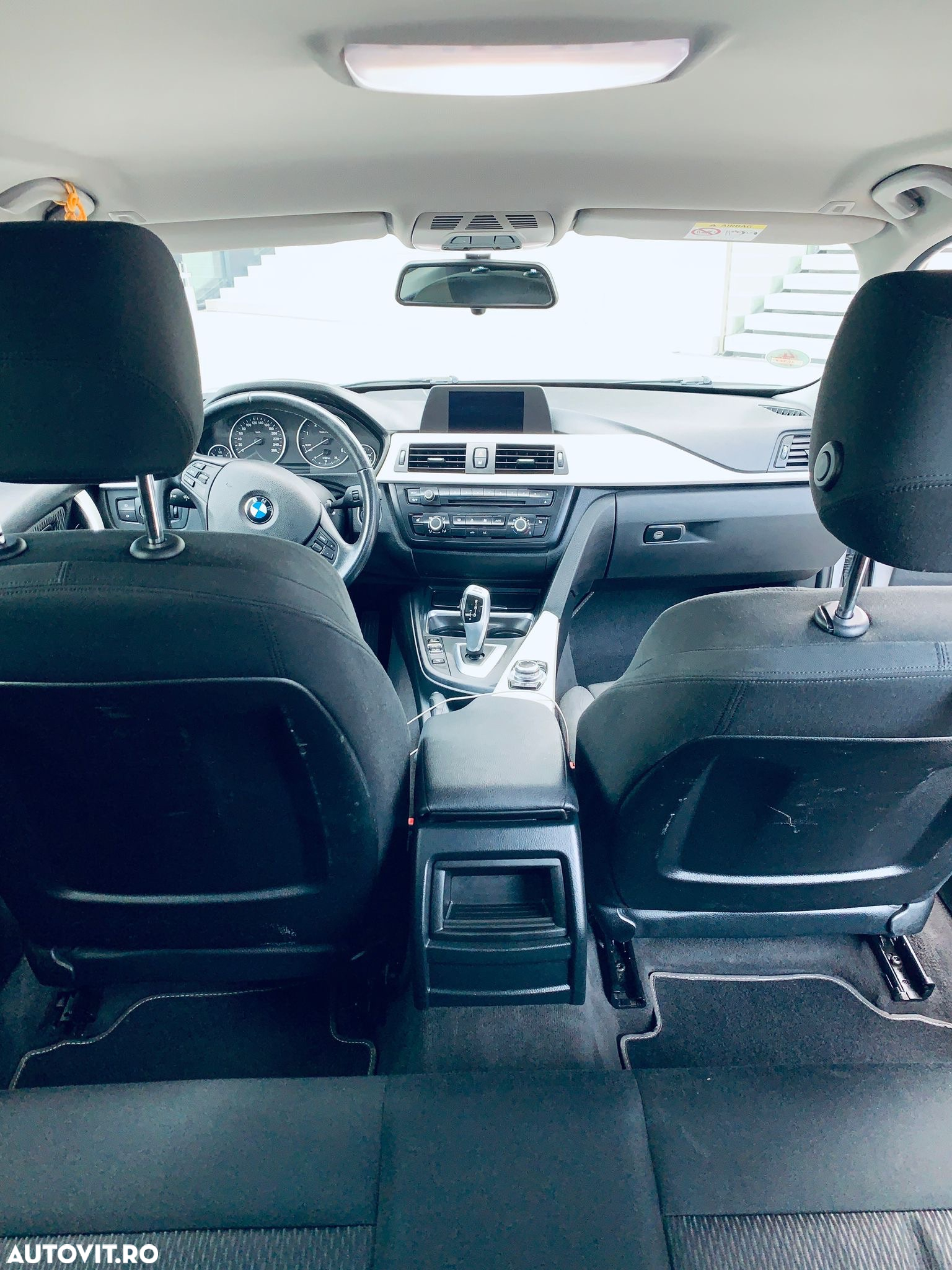 BMW Seria 3 318d Aut. - 5