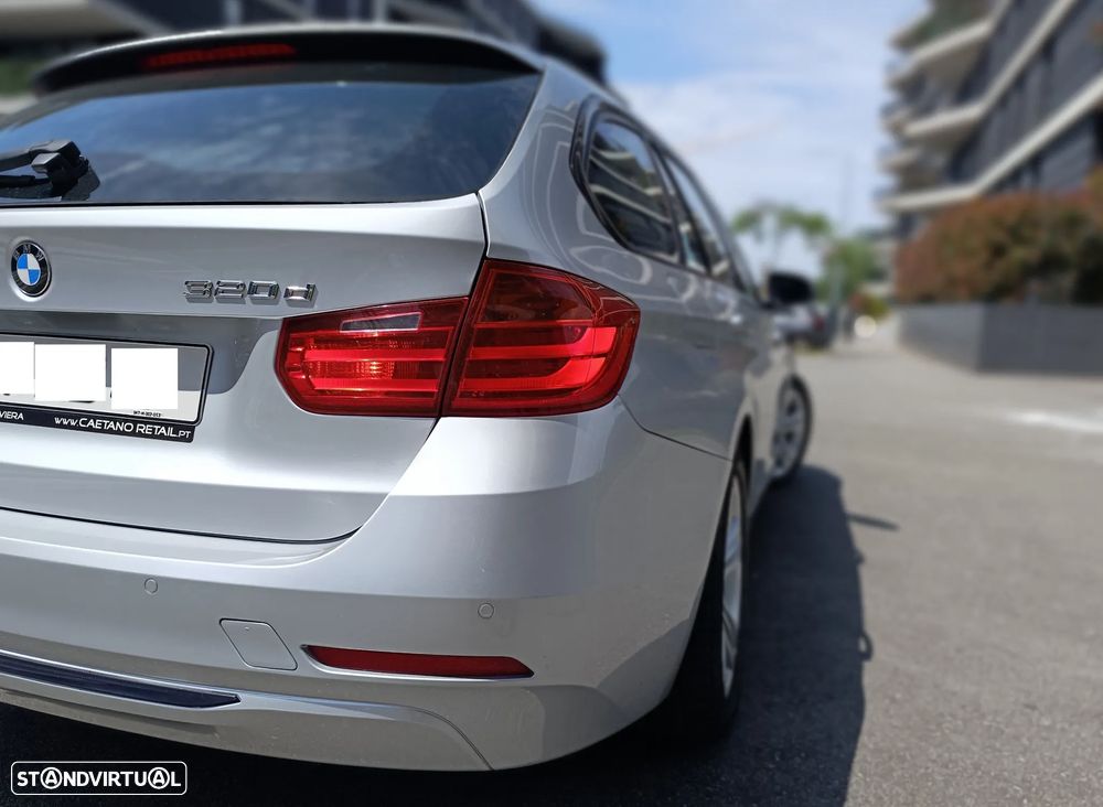 BMW 320 d Line Sport - 32