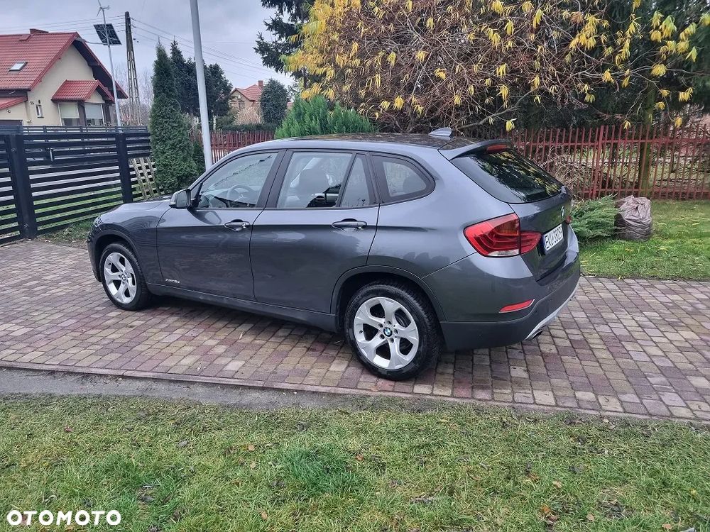 BMW X1 sDrive18d xLine - 13
