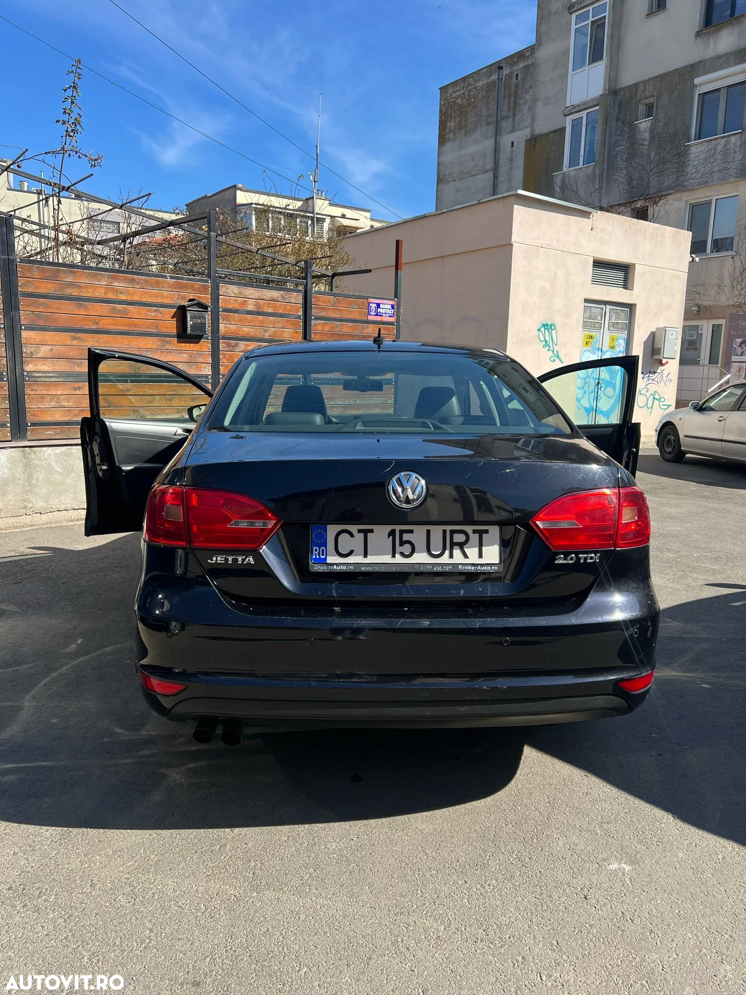 Volkswagen Jetta 2.0 TDI CR DPF DSG Highline - 6